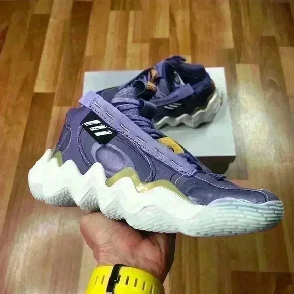 Adidas Exhibit B Candace Parker Mid Womens basketball Size 7.5 - Picture 3 of 13